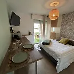 Apartament De La Lagune Piscine Parking Balaruc-les-Bains